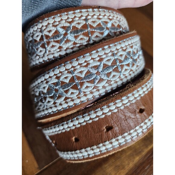 Lucky Brand Women’s Leather Belt XS Embroidered Boho Western Cowgirl - Picture 4 of 11